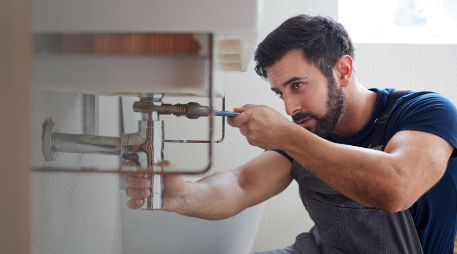Faucet aerator cleaning/replacement in Guthrie, KY